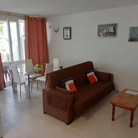 Private With Air Condition And Pool Apartmán