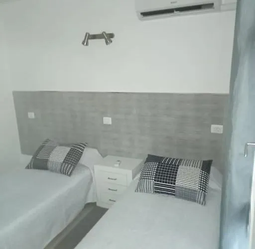 Private With Air Condition And Pool *