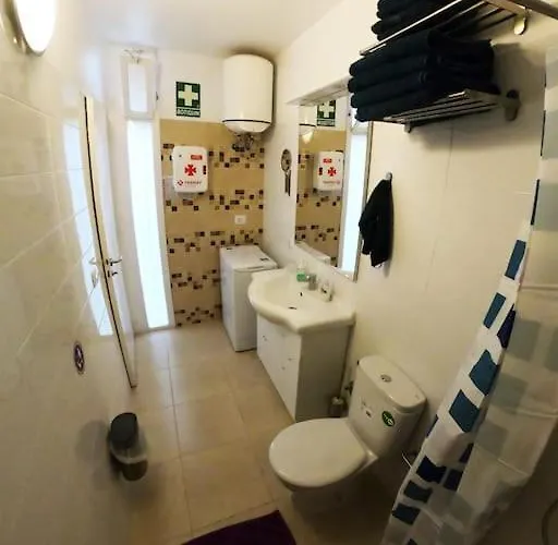 Private With Air Condition And Pool Appartement *